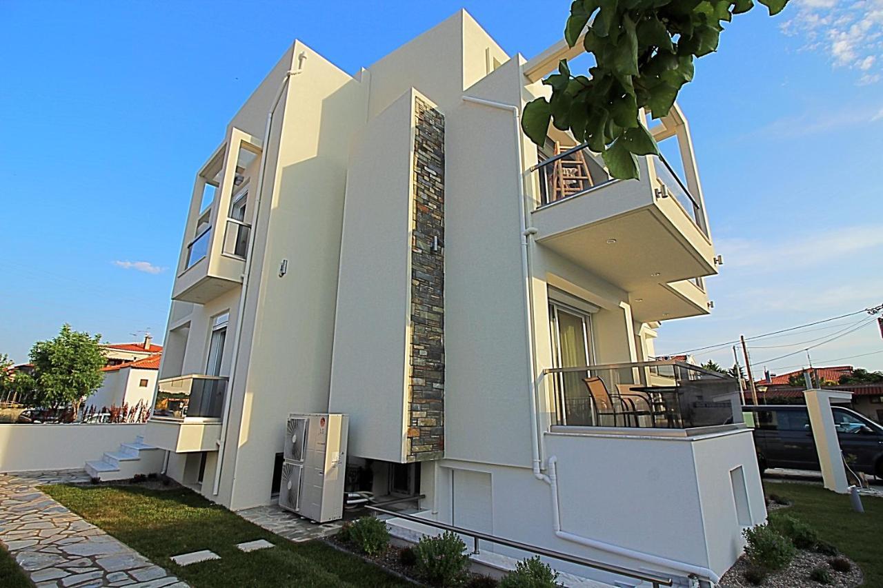 Sky Rays Luxury Apartments Nikiti  Eksteriør billede